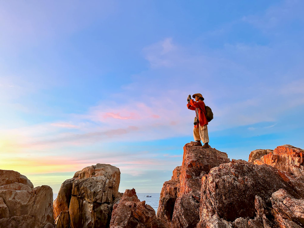 Bạn có thể dạo chơi hoặc ghi lại những khoảnh khắc đẹp